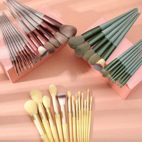 Soft and Fluffy Makeup Brush Set