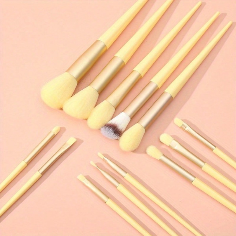 Soft and Fluffy Makeup Brush Set